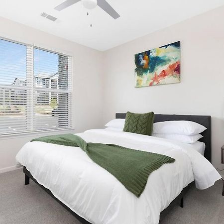 Stylish New Condo In Concord Extérieur photo